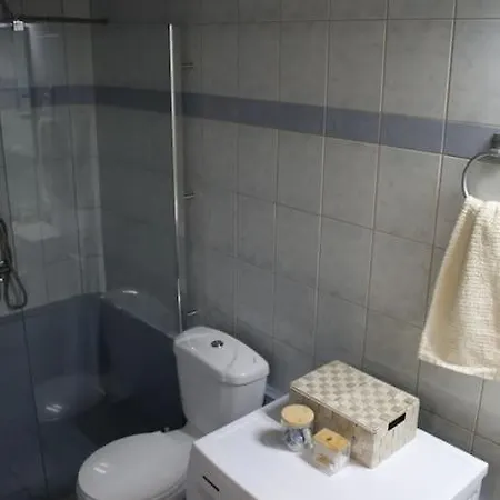 Aphrodite Apartment *