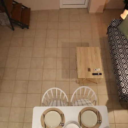 Aphrodite Apartment *